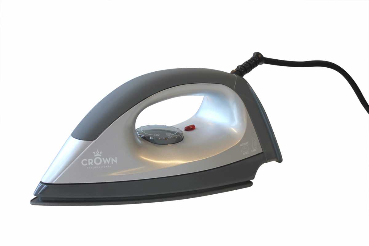 CROWN INTERNATIONAL Large Ironing Unit with Steam Iron