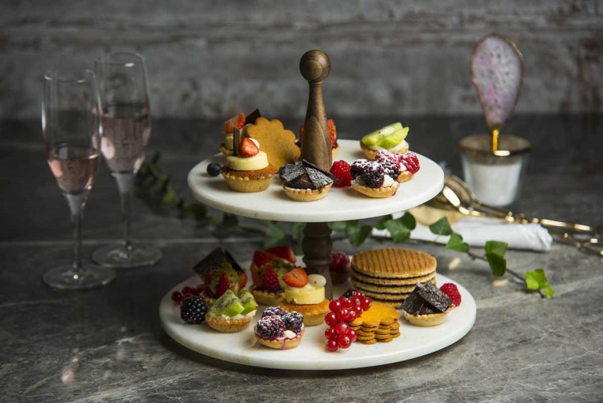 Marble Double Layer Cake Stand