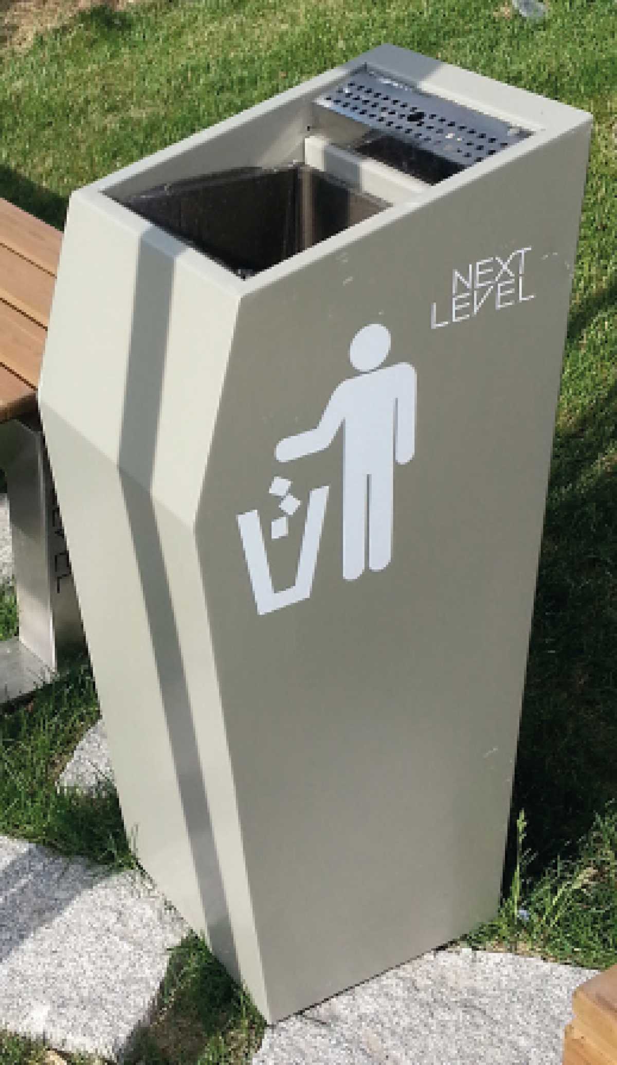 Exclusive Litter Bin