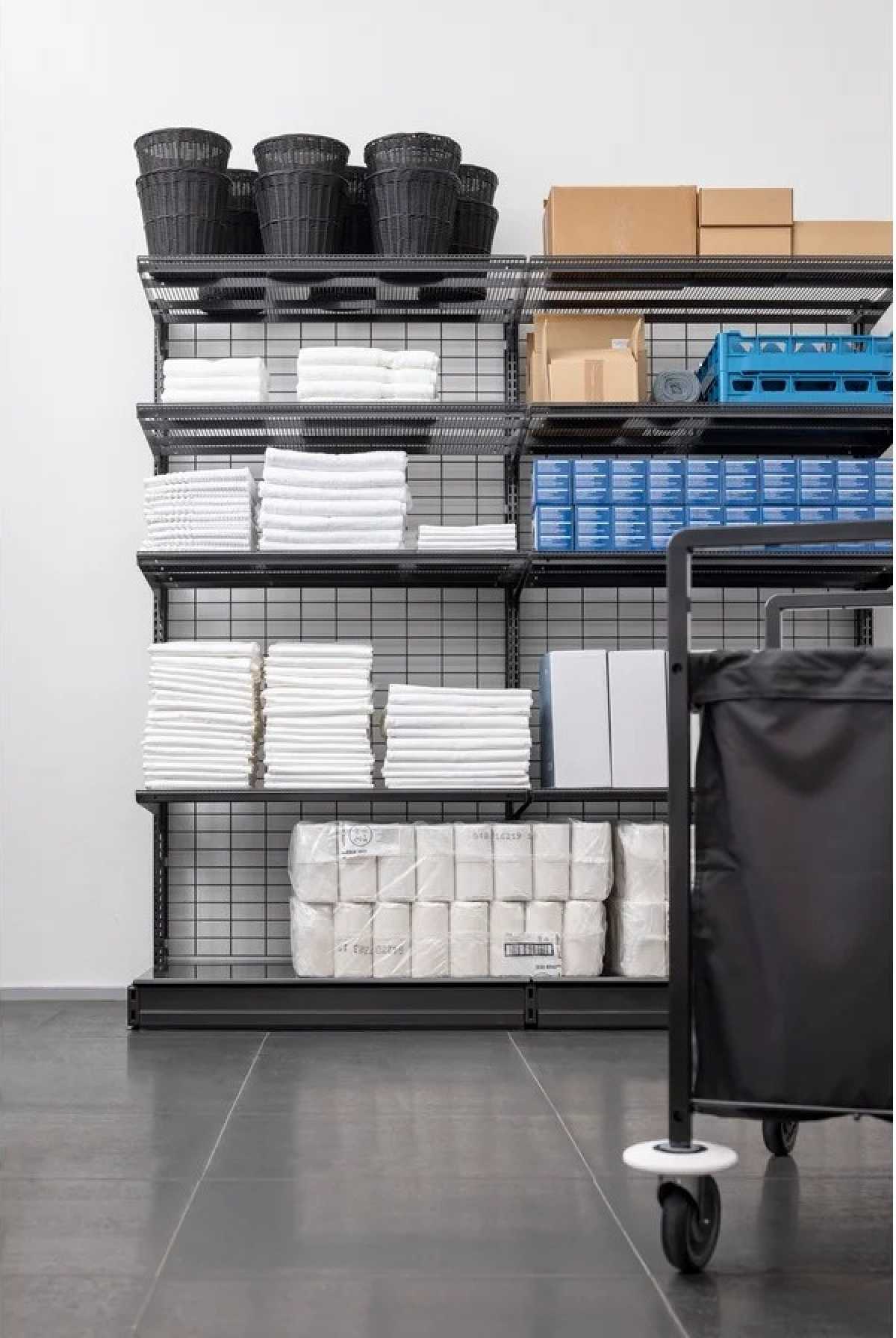 WANZL Wire Tech 100 Shelf System
